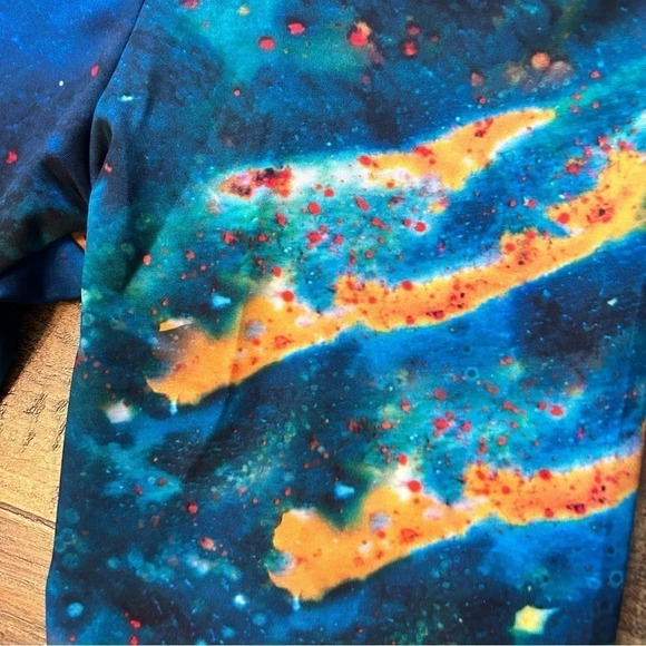 NWOT Agstract apparel leggings Exclusive Print Women’s Large Poly/Spandex mix - Picture 4 of 4